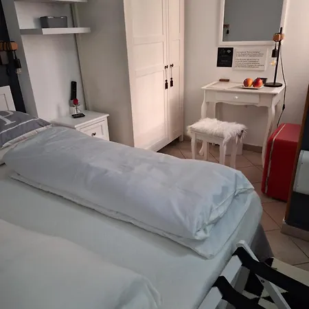 Apartment Portico 32 - Centro