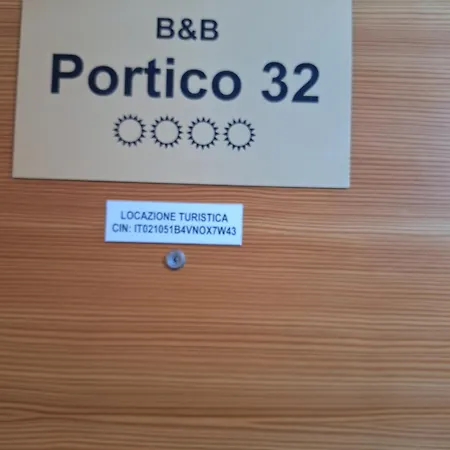 Portico 32 - Centro Apartman *