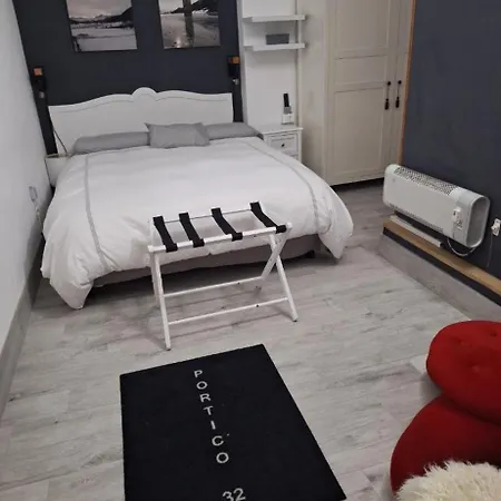 Portico 32 - Centro Apartment *